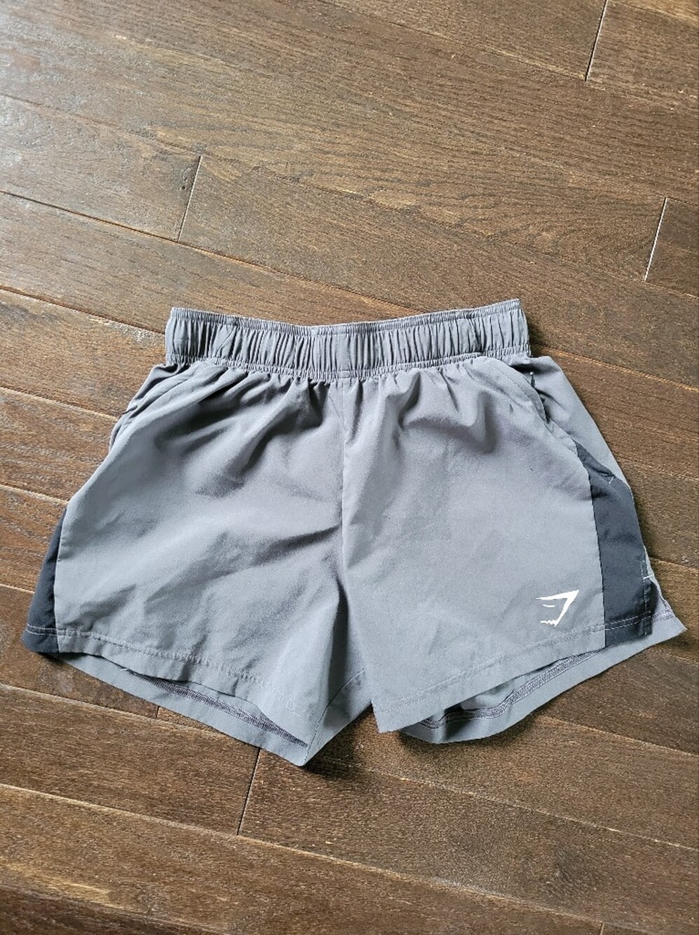 Gymshark shorts, gray/black, men's s, zipper pockets, 5" inseam